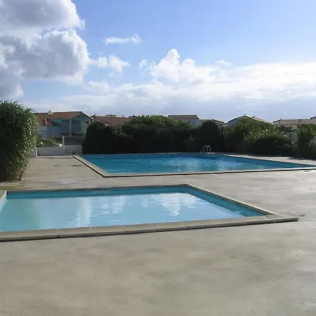 Vakantiehuis Maison Vendeenne Avec Piscine Privee, Proche Plage, 5 Personnes