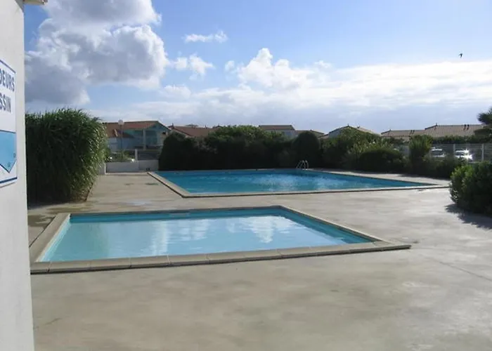 Casa vacanze Maison Vendéenne Avec Piscine Privée, Proche Plage, 5 Personnes - Fr-1-476-191