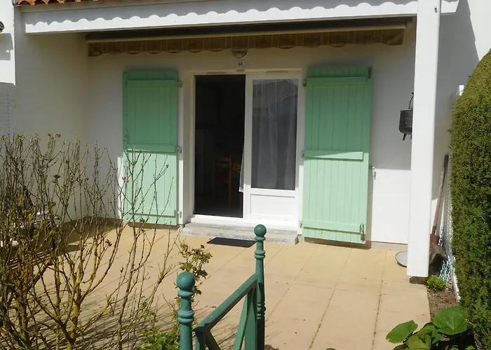 Casa vacanze Maison Vendéenne Avec Piscine Privée, Proche Plage, 5 Personnes - Fr-1-476-191 *