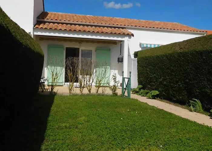 Casa vacanze Maison Vendéenne Avec Piscine Privée, Proche Plage, 5 Personnes - Fr-1-476-191 *